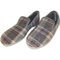 Zapatillas de casa cerradas de paño con cuadros