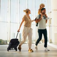 Silla de paseo Kubic 2 negra ASALVO Su peso ultraligero y su plegado y desplegado instantáneo con una sola mano la hacen ideal para cualquier tipo de viaje. Peso máximo recomendado 22 kg, 100x51x67 cm. Silla de paseo Kubic 2 negra ASALVO Su peso ultraligero y su plegado y desplegado instantáneo con una sola mano la hacen ideal para cualquier tipo de viaje. Peso máximo recomendado 22 kg, 100x51x67 cm.