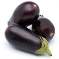 Berenjena negra, al peso, compra mínima 500 g