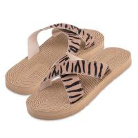 Sandalia plana de paseo estampado animales, suela tipo esparto Cruzanim MBS Sandalia plana de paseo estampado animales, suela tipo esparto Cruzanim MBS