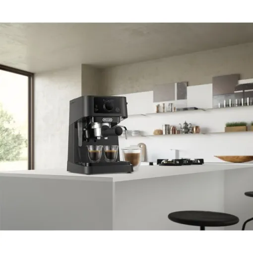 Cafetera espresso, bomba tradicional, 15 bar, EC235BK DELONGHI