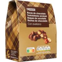 Rocas de avellana con chocolate c/ leche EROSKI, caja 120 g