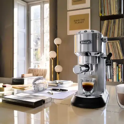 De’Longhi Dedica Style EC685.M Semi-automática Máquina espresso 1,1 L