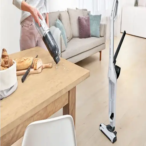 Bosch Serie 4 BBH3ALL28 aspiradora 0,4 L Secar Sin bolsa