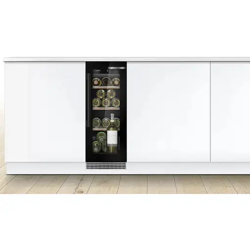 Bosch KUW20VHF0 enfriador de vino Nevera de vino Integrado Negro 21 botella(s)