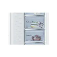 Bosch Serie 6 GIN81ACE0 congelador Congelador vertical Integrado 212 L E Blanco