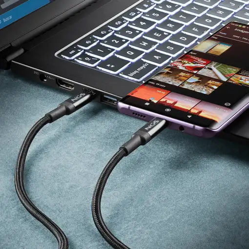 NGS KNOT 240W-2: Cable USB C de 2m para carga rápida de dispositivos hasta 240W.