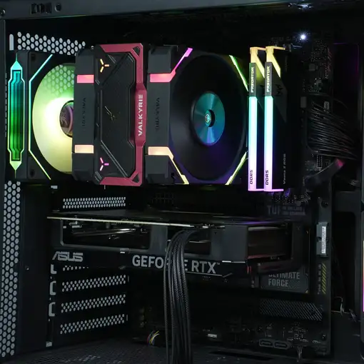 Epical-Q Pack Gaming Mplus105 AMD Ryzen 5 8400F, 32GB, 1TB, RTX 5060Ti 8GB + W11P