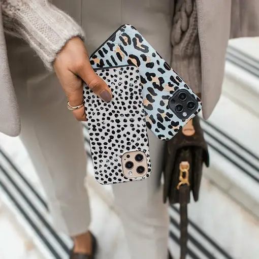 BURGA 57324 funda para teléfono móvil 15,8 cm (6.2") Beige, Negro