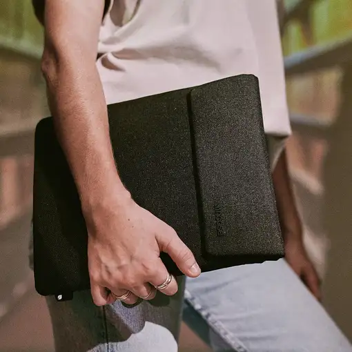 Incase Funda Crosstown con Woolenex para Tablet de 11