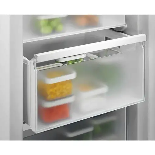 Electrolux EUN7NE18S Congelador vertical Integrado 212 L
