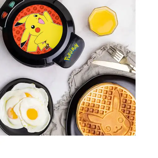 Uncanny Brands WM1POKPIKEU gofrera 1 barquillo(s) Negro, Rojo, Amarillo