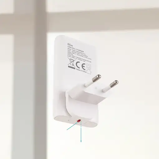 TooQ Cargador de viaje Tipo C y Tipo A, GaN 65W, USB-C/PD + USB-A/QC, Blanco