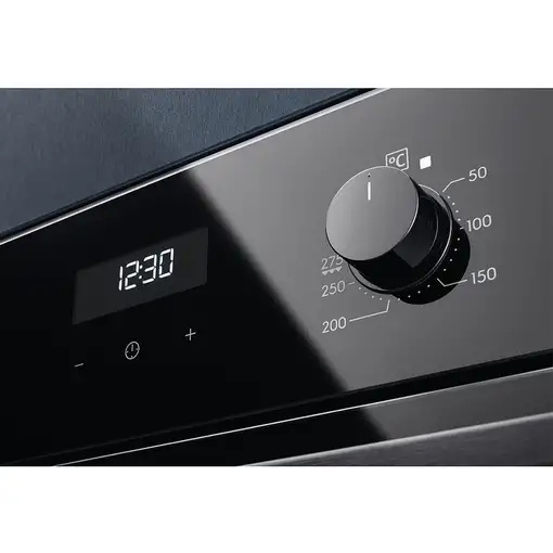 Horno 72 L Negro EOD5C50Z ELECTROLUX