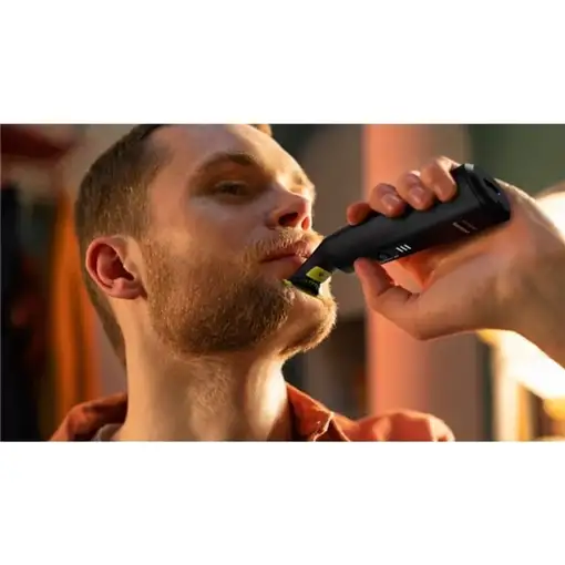 Philips OneBlade Pro 360 QP6542/15 Face + Body