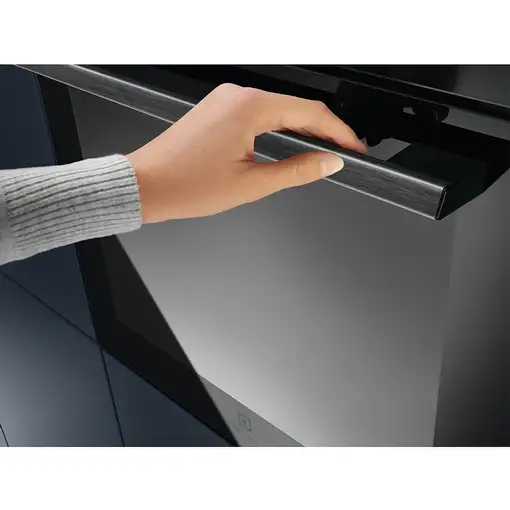 Horno 65 L Negro 944 068 222 ELECTROLUX