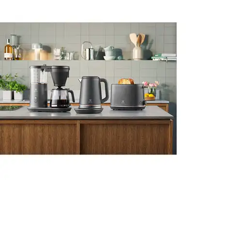 Electrolux E7K16BP tetera eléctrica 1,7 L 2400 W Negro, Cobre