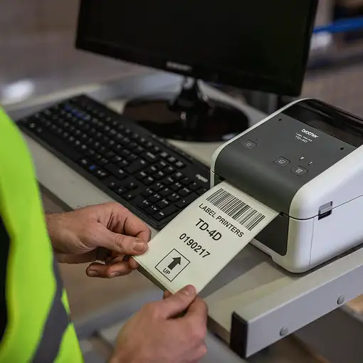 Brother TD-4520DN impresora de etiquetas Térmica directa 300 x 300 DPI 203 mm/s