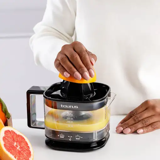 Taurus TC-350 Exprimidor eléctrico con brazo 25 W Negro, Transparente