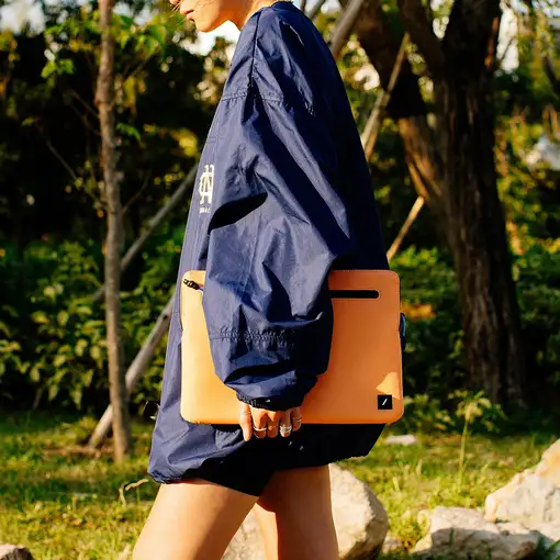 Native Union Ultralight Sleeve 40,6 cm (16") Funda Naranja