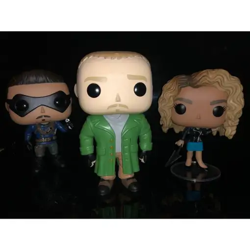 Figura pop umbrella academy diego hargreeves