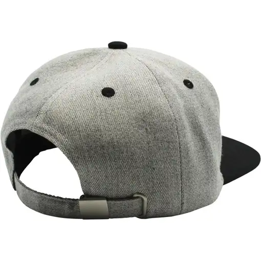 Gorra Abystyle Assassin´s Creed Modelo Crest Color Gris