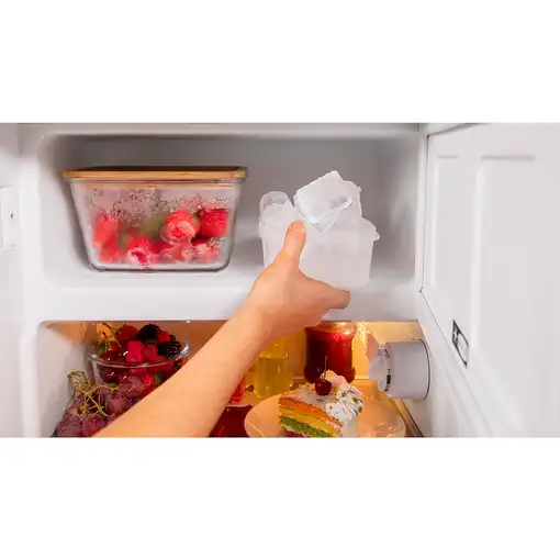 Cecotec 02748 nevera combi Independiente 110 L Negro