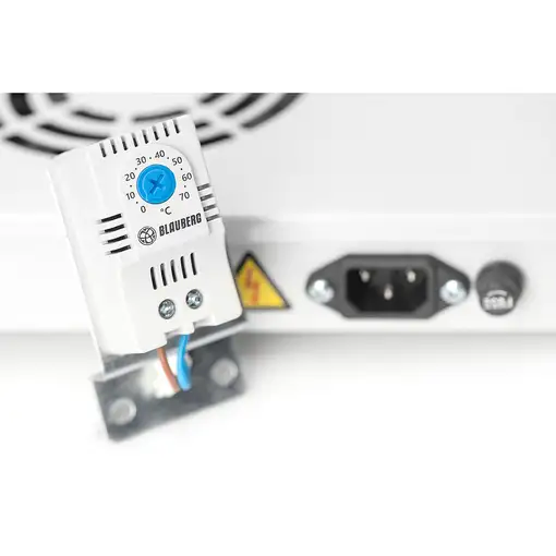 Digitus Unidad de ventilador para instalación variable de 483 mm (19")