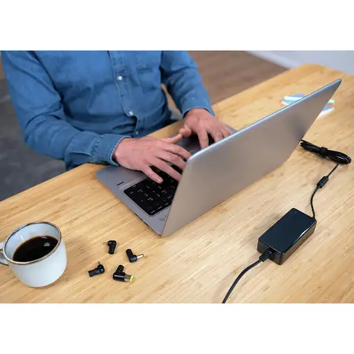 Trust Primo adaptador e inversor de corriente Interior 70 W Negro