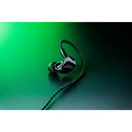Razer Moray Auriculares Alámbrico Dentro de oído Juego Negro