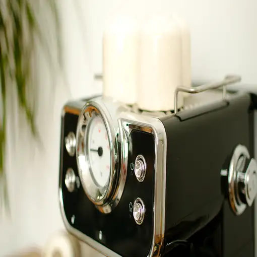 Cafetera Espresso EVVO Intensa Retro Negro