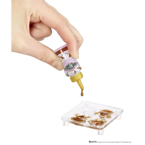 Miniverse Make It Mini Harry Potter Honeydukes in PDQ