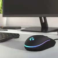 Logitech G 910-005796 ratón Juego Mano derecha USB tipo A 8000 DPI Logitech G 910-005796 ratón Juego Mano derecha USB tipo A 8000 DPI