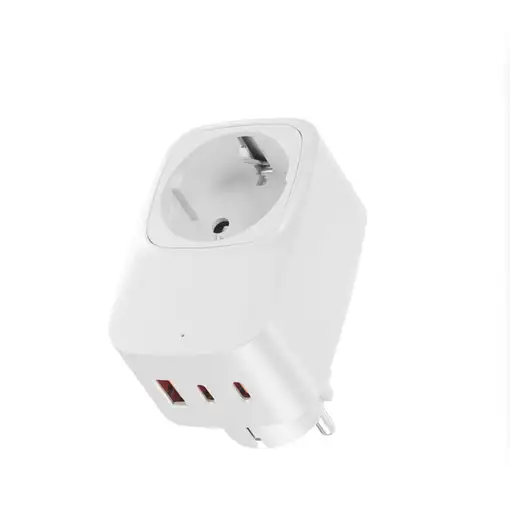 Adaptador Schuko Klack con 3 USB, 3680W, protección 1050J Adaptador Schuko Klack con 3 USB, 3680W, protección 1050J