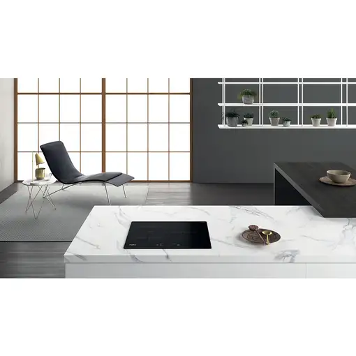 Whirlpool WB Q4860 NE hobs Negro Integrado 59 cm Con placa de inducción 3 zona(s)