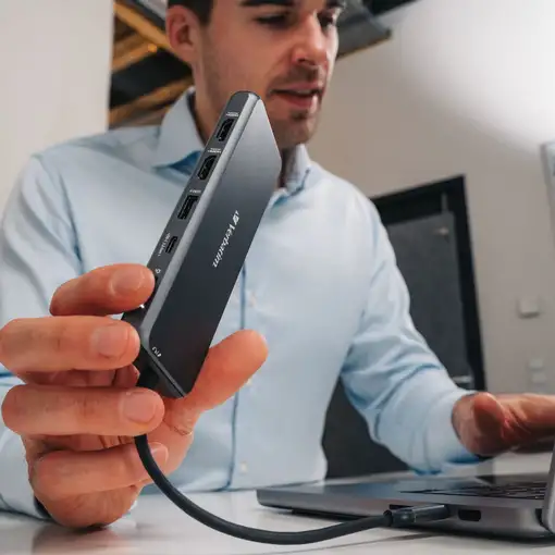 Verbatim CMH-05 USB Tipo C 5000 Mbit/s Plata