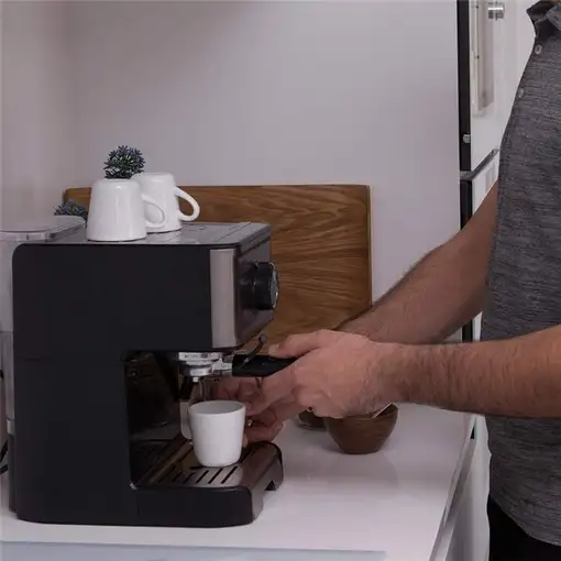 Cafeteras express Manual Plata 1.2 L 2 cups BXCO1200E BLACK & DECKER