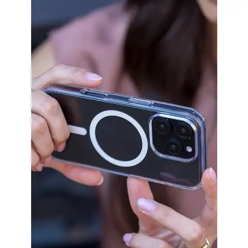 dbramante1928 Iceland Pro MagSafe funda para teléfono móvil 17 cm (6.7'') Transpare