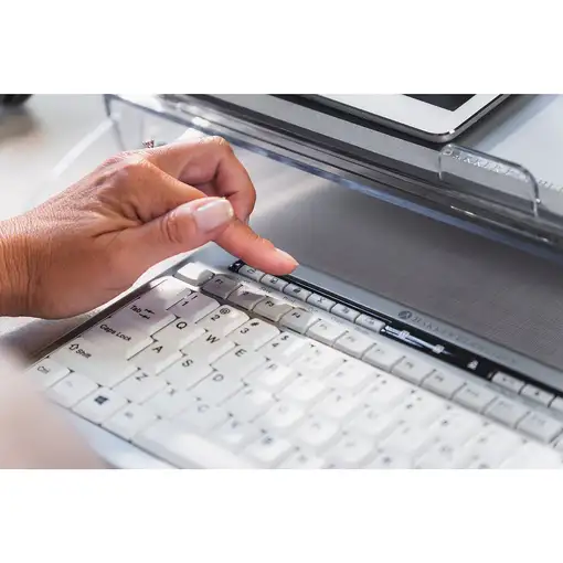 BakkerElkhuizen S-board 840 teclado Oficina USB QWERTY Inglés de EE. UU. Gris clar
