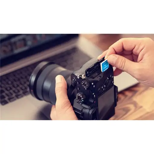 Kioxia EXCERIA G2 128 GB MicroSDHC UHS-III Clase 10