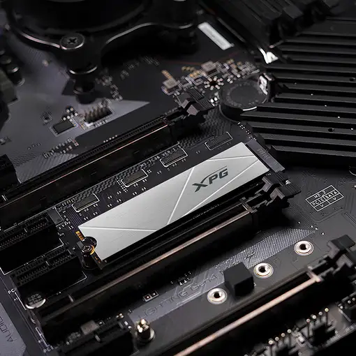 ADATA GAMMIX S60 512 GB M.2 PCI Express 4.0 NVMe 3D NAND
