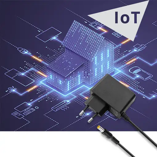 Qoltec 51021 adaptador e inversor de corriente Interior Negro