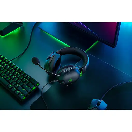 Razer Blackshark V2 Auriculares Alámbrico Diadema Juego Negro, Verde