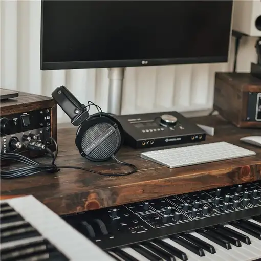 Beyerdynamic DT 990 PRO Auriculares Alámbrico Diadema Música Negro