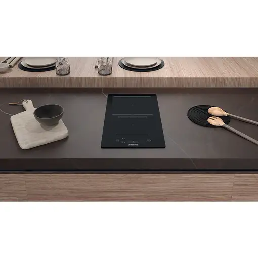 Placa de inducción 869991592380 HOTPOINT