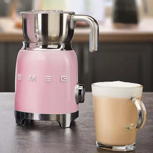 Smeg MFF11PKEU espumador o calentador de leche Automático Rosa