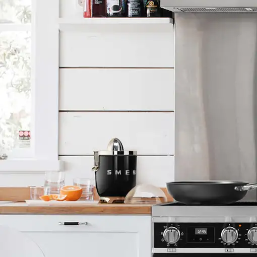 Smeg CJF11BLEU prensa de cítricos eléctricos 70 W Negro
