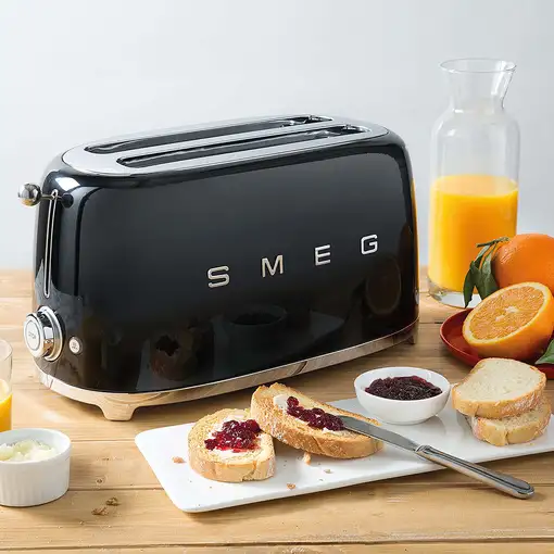 Smeg TSF02BLEU tostadora 6 4 rebanada(s) 1500 W Negro