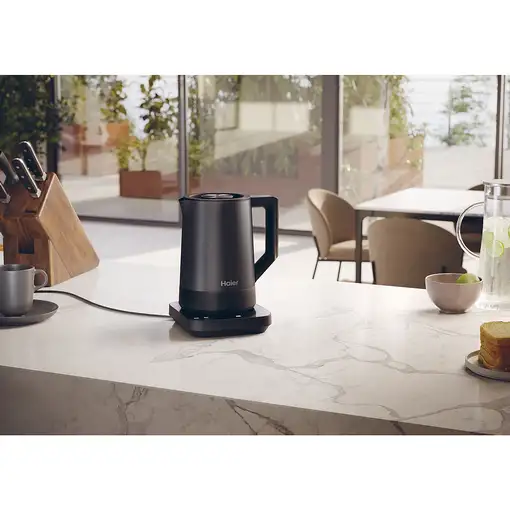Haier HKE5A 011 tetera eléctrica 1,7 L 2200 W Negro