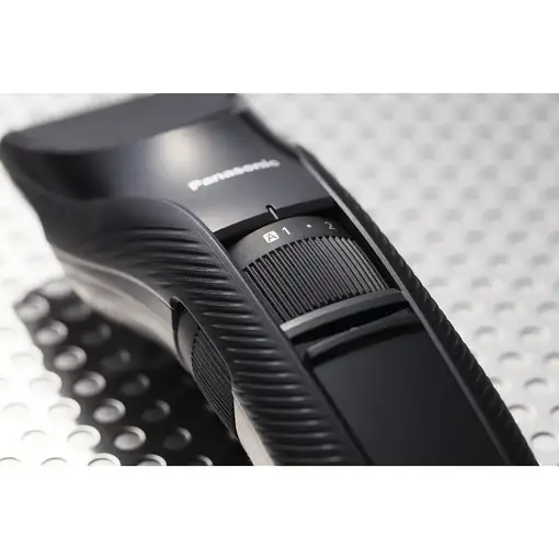 Panasonic ER-GC53-K503 cortadora de pelo y maquinilla Negro 20